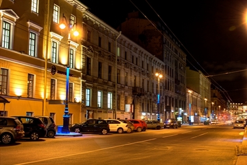 malaya-morskaya-nochyu.jpg